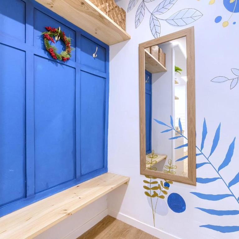 Roomscapital - Three-Bedroom Apartment - 6