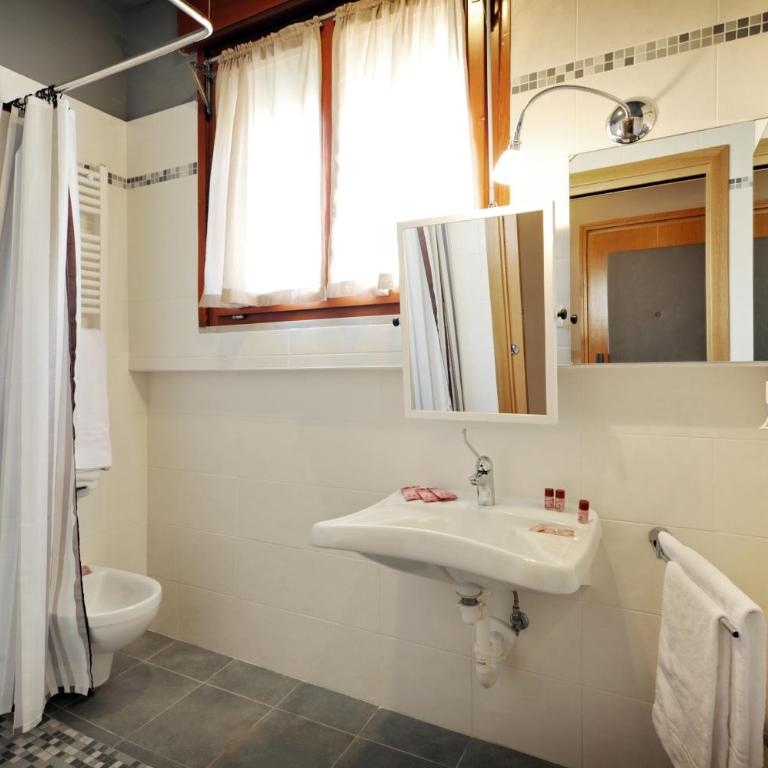 M14 Hotel & Spa - Camera Tripla Economy - 4