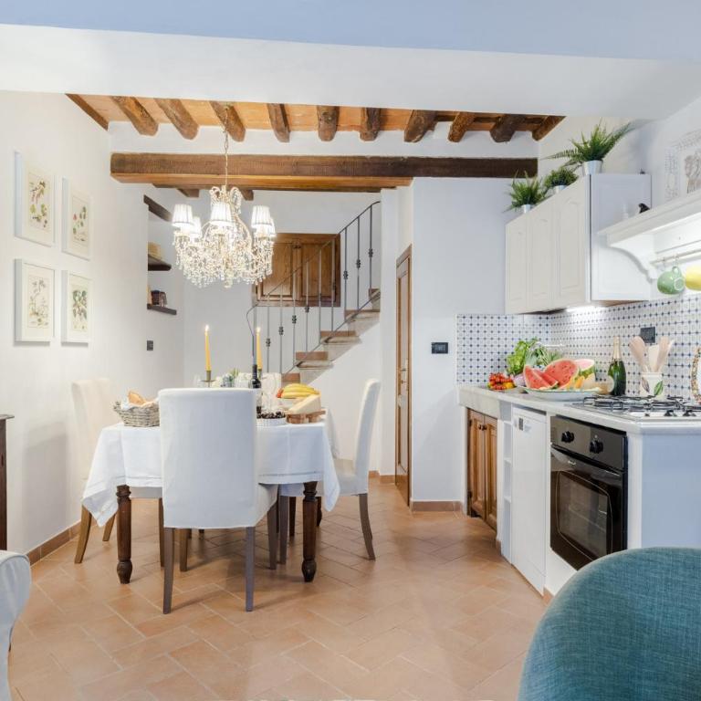 Rio delle Fate, a Fairytale Home along the Stream in Vorno, Lucca - Villa - 17