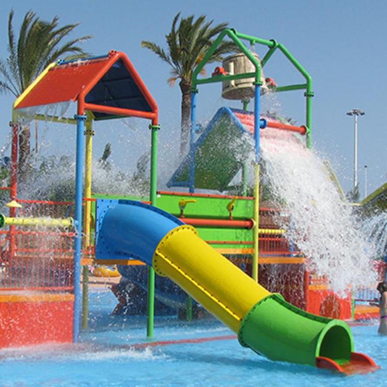 Torri apartments - 3 mins walk to beach - Apartamento de 3 dormitorios - 28