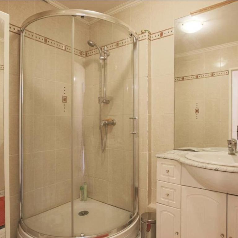 Sunny Balcony Apartment Near Cannes, Antibes & Beaches - Appartement 1 Chambre - 11