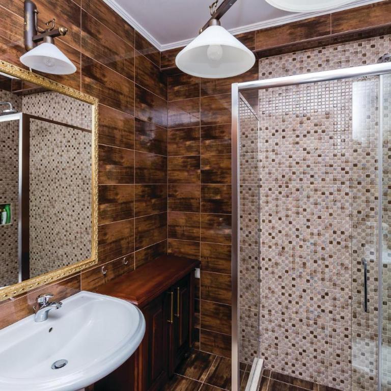 Amazing Home In Herceg Novi With Wifi - Four-Bedroom Vacation Home - 15
