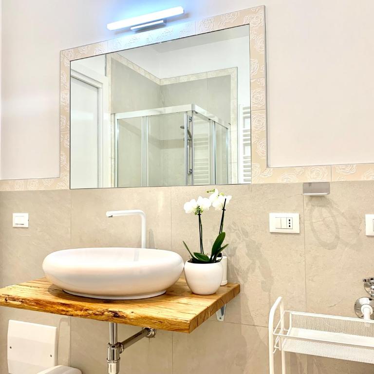 Suite Claudia - Appartamento con 1 Camera da Letto - 9