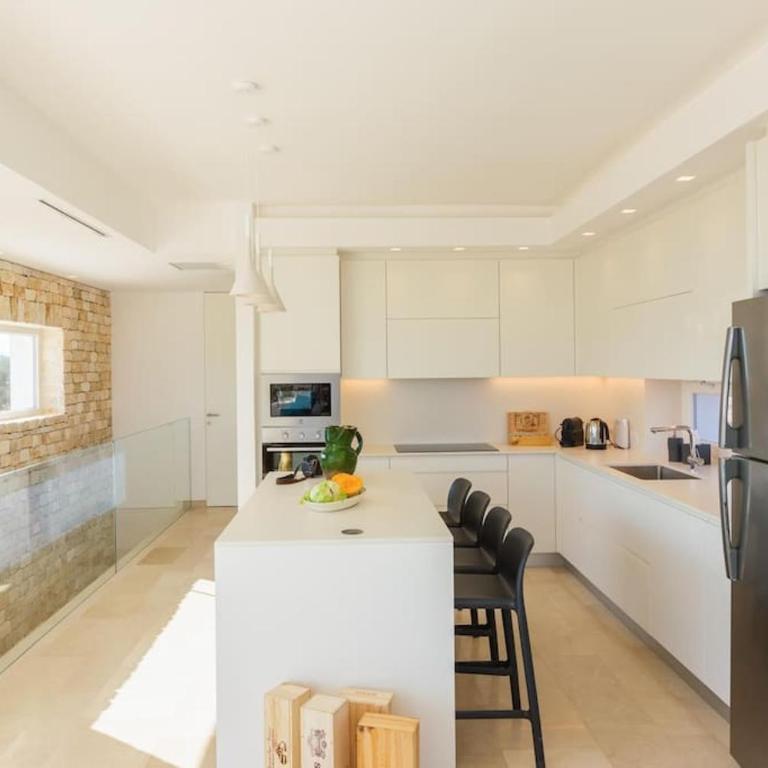Villa Panitria with Infinity Pool - Apartment - 30