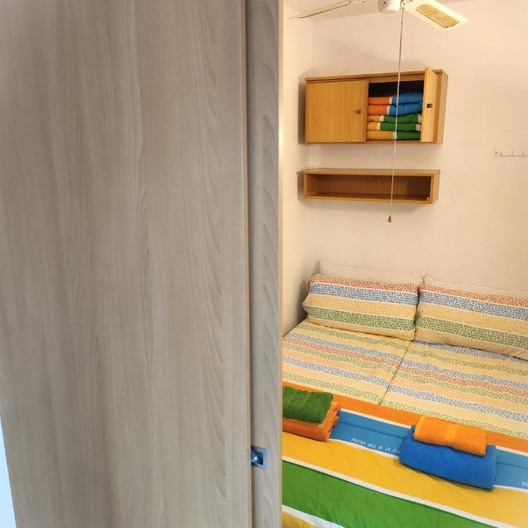 Luminoso apartamento en SALOU con PISCINA, TERRAZA y PARQUE INFANTIL IDEAL FAMILIAS - Apartamento con vistas a la piscina - 66