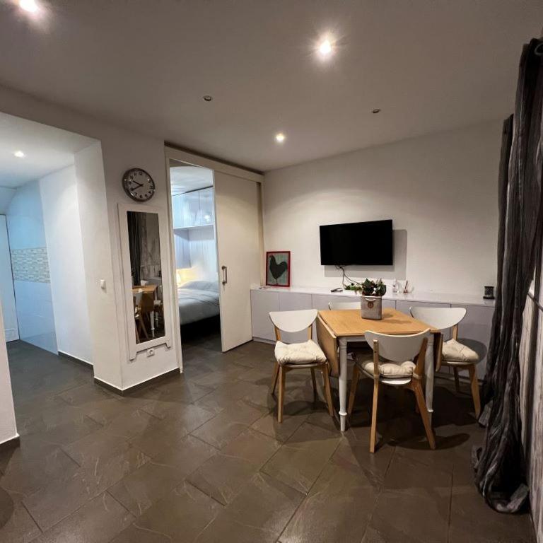 Great apartment close to plaza de Torres - One-Bedroom Apartment - 2