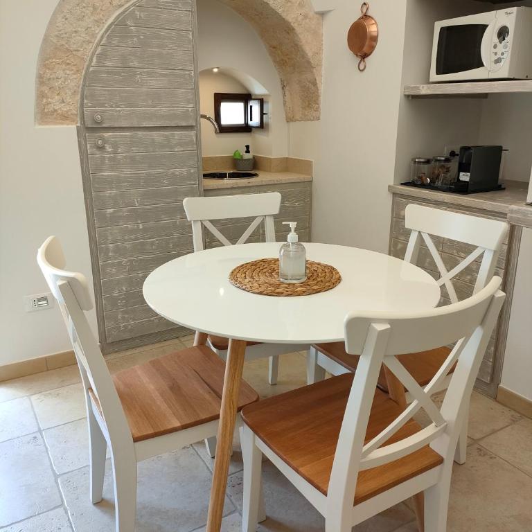 Trullo al vicoletto al civico 10, civico 8, civico 7 - Casa Vacanze - 18