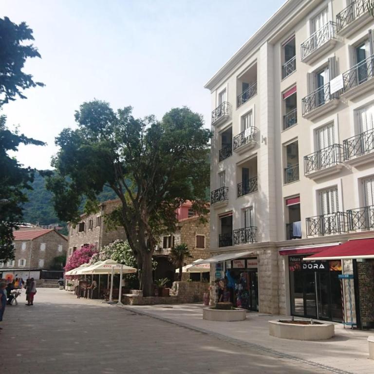 Petrovac Bay Monte - Three-Bedroom Apartment - 36