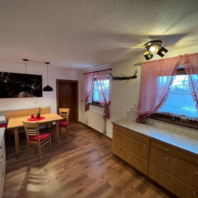 Ferienwohnung Steinbock Terrasse, Gartensauna, Garten, Grillplatz - Apartment mit 2 Schlafzimmern - 26
