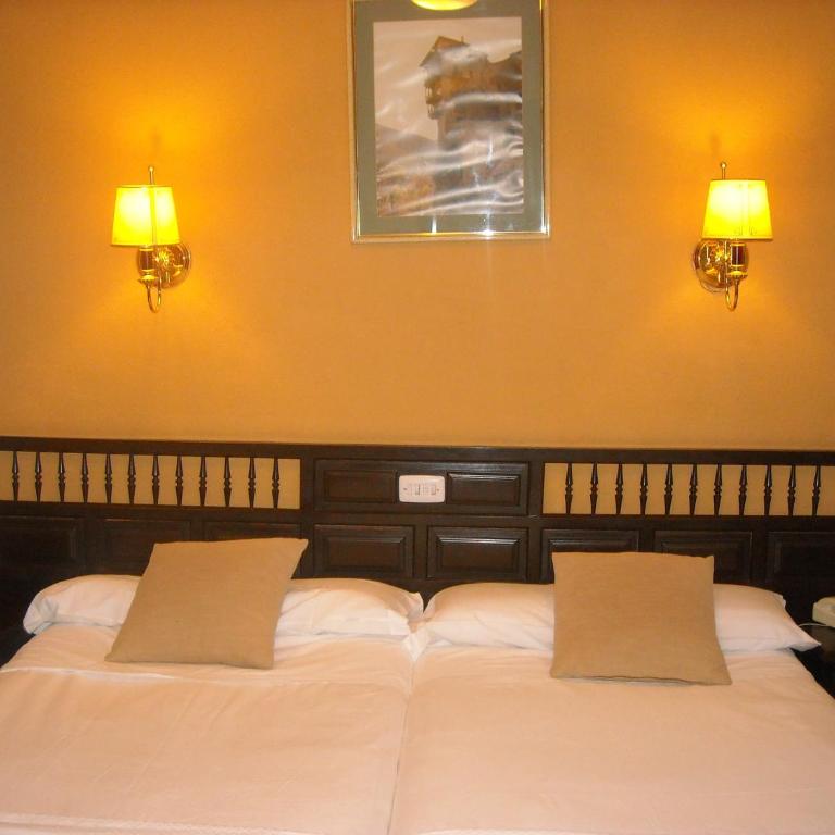 Hostal Residencia Avenida - Habitación Doble - 1 o 2 camas - 12