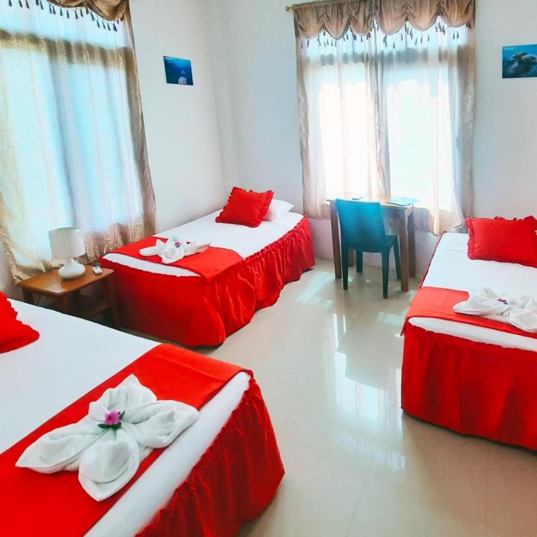 Cielo Azul Galápagos Hotel - Comfort Triple Room with Shower - 4