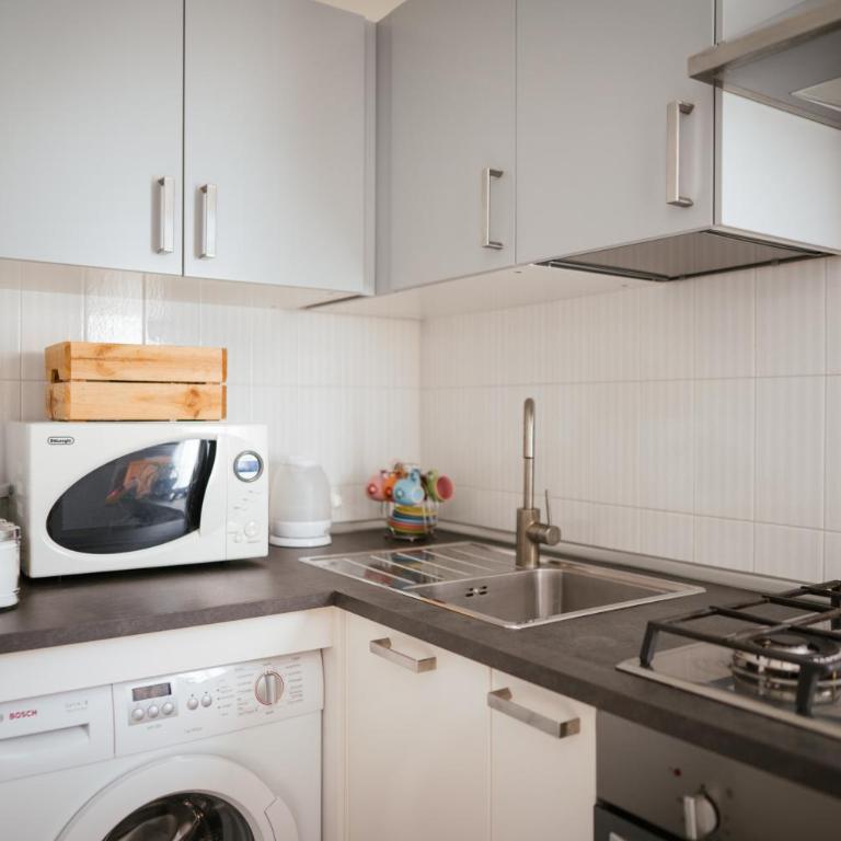 Bari Skyline Terrace Apartment - Appartamento con 1 Camera da Letto - 13