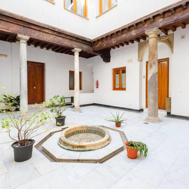 Apartamento con patio junto a la Catedral by Toledo AP - Apartamento - 35