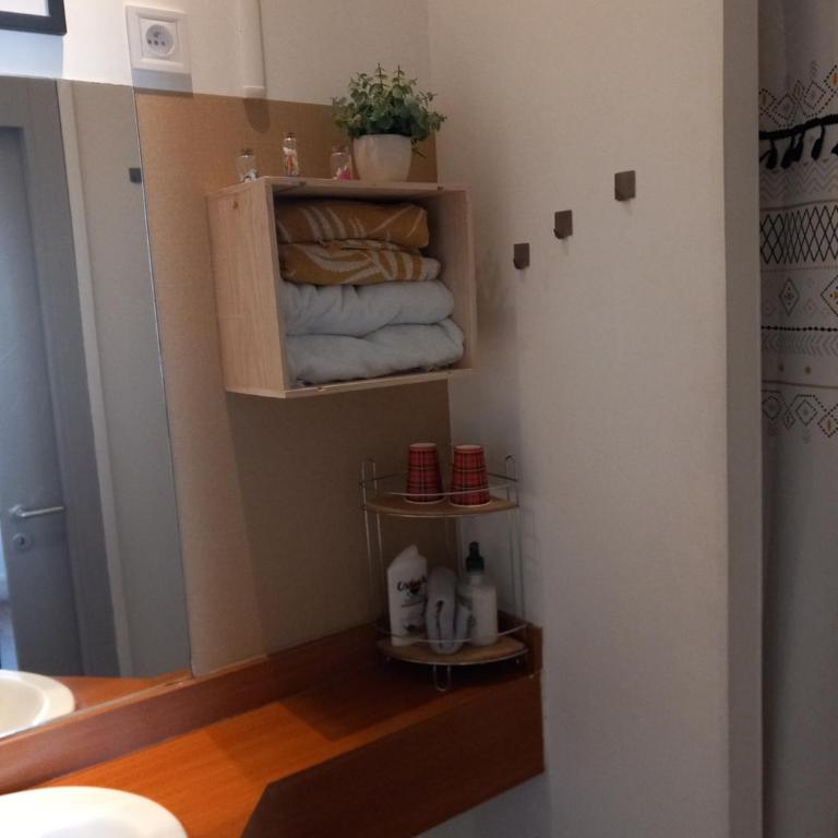 Le studio des halles avec climatisation 15m2 - Monolocale con Divano-Letto - 4