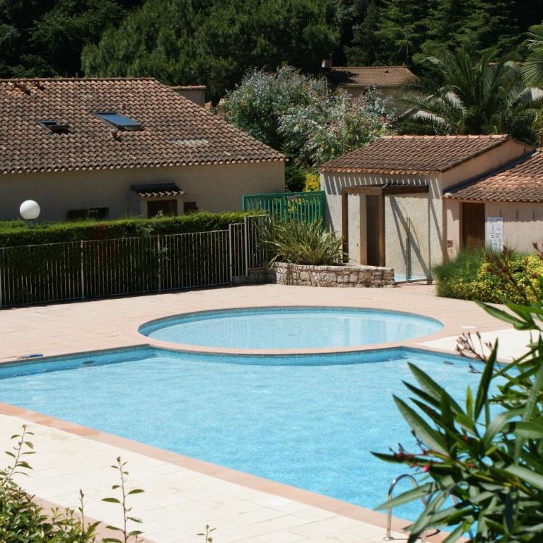 Résidence Cap Azur Maison N° 106 - Maison de Vacances - 30