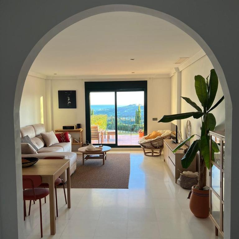 Augusta Views - Two-Bedroom Apartment - 12