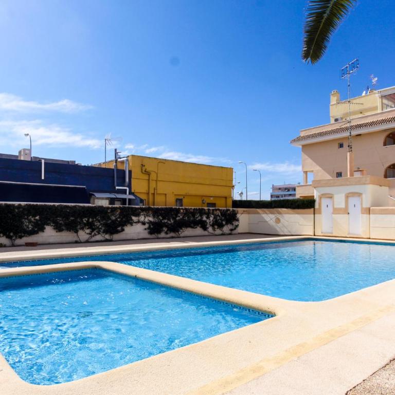 Els Molins con terraza de 25 metros a un paso del mar Les Marines Denia by costablancarent - Apartamento - 18