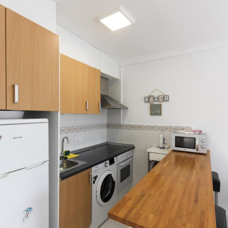 Els Molins con terraza de 25 metros a un paso del mar Les Marines Denia by costablancarent - Apartamento - 11