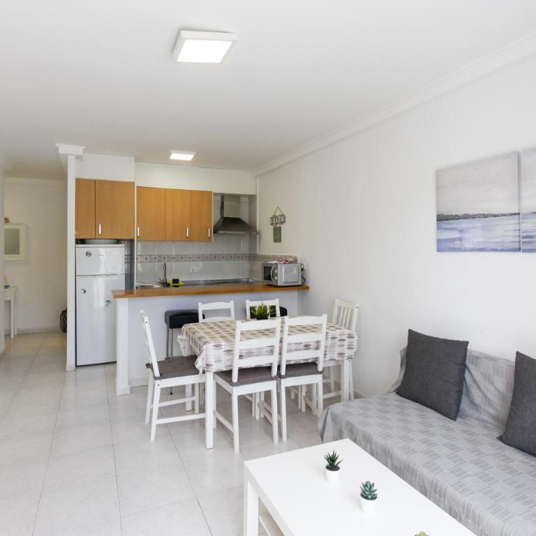 Els Molins con terraza de 25 metros a un paso del mar Les Marines Denia by costablancarent - Apartamento - 9