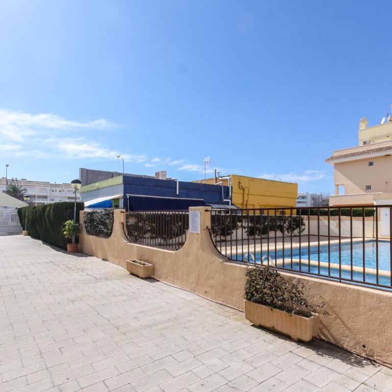 Els Molins con terraza de 25 metros a un paso del mar Les Marines Denia by costablancarent - Apartamento - 12