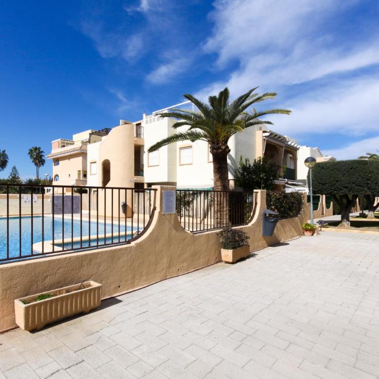 Els Molins con terraza de 25 metros a un paso del mar Les Marines Denia by costablancarent - Apartamento - 8