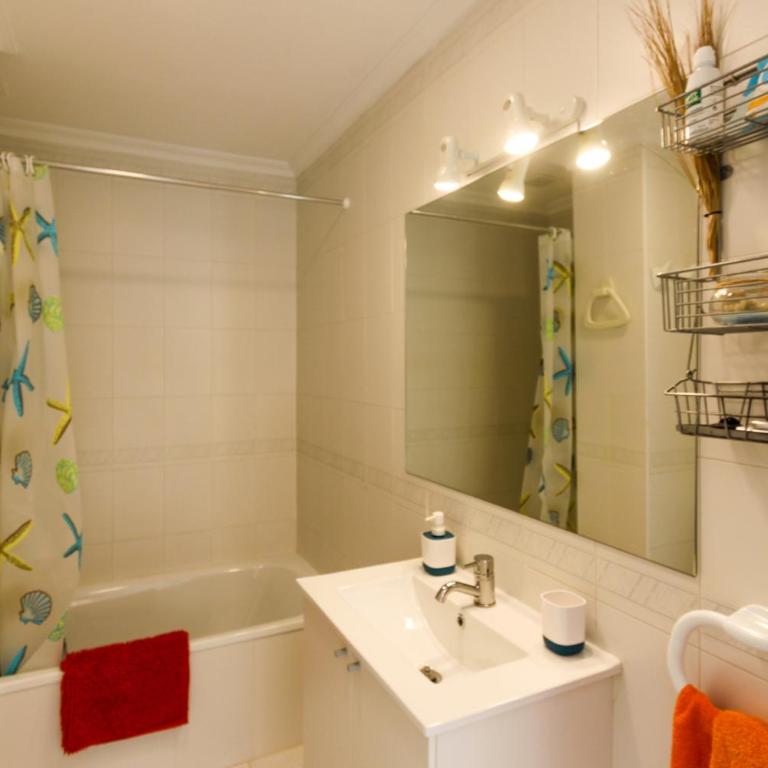 Els Molins con terraza de 25 metros a un paso del mar Les Marines Denia by costablancarent - Apartamento - 5