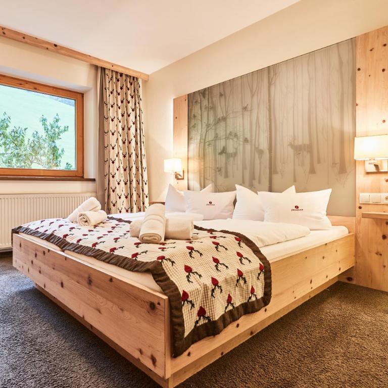 Hotel Jörglerhof - Deluxe Doppelzimmer mit Balkon - 6