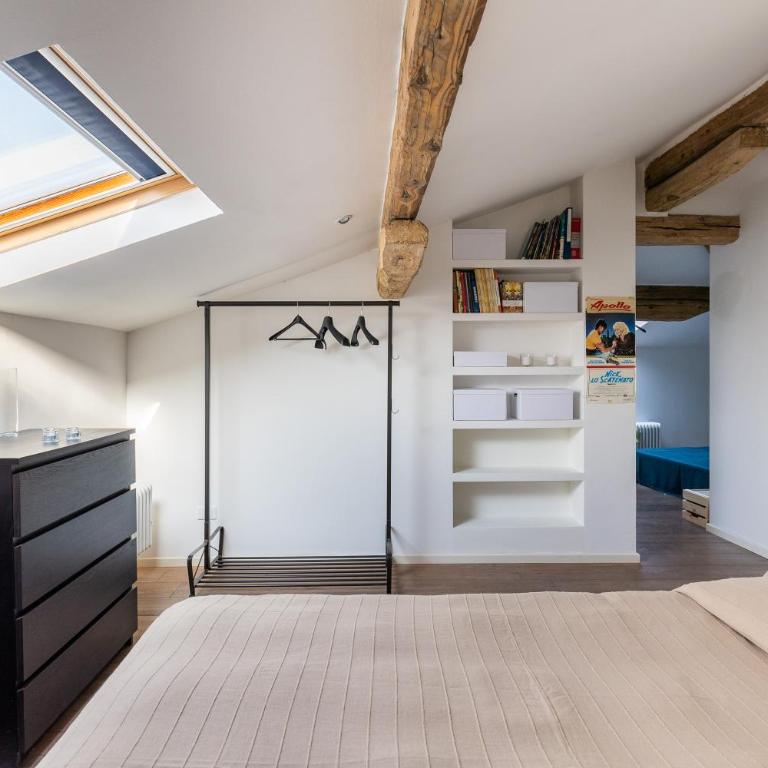 Italy prestigious historical attic in Bologna - One-Bedroom Apartment - 4