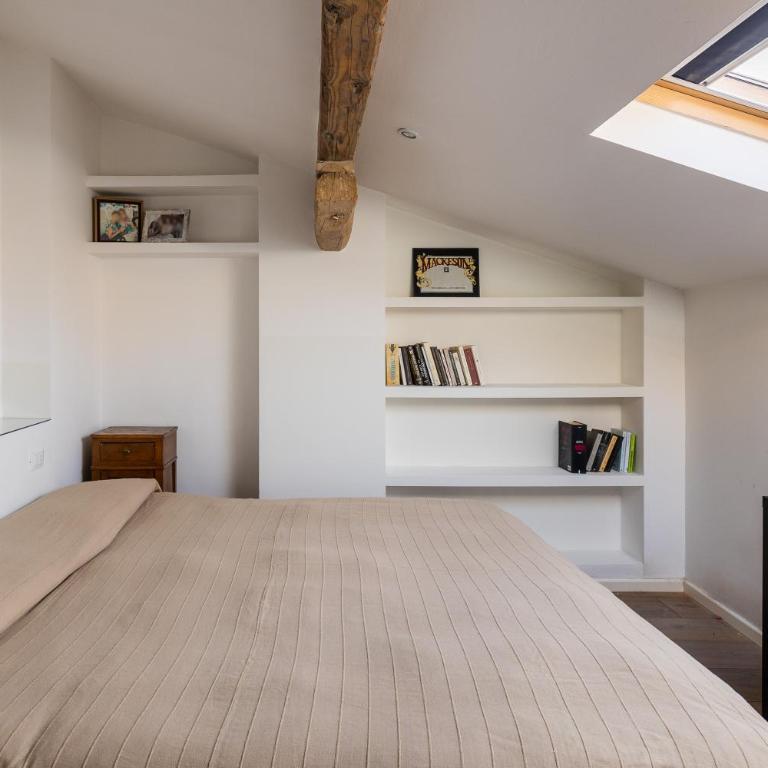 Italy prestigious historical attic in Bologna - One-Bedroom Apartment - 11