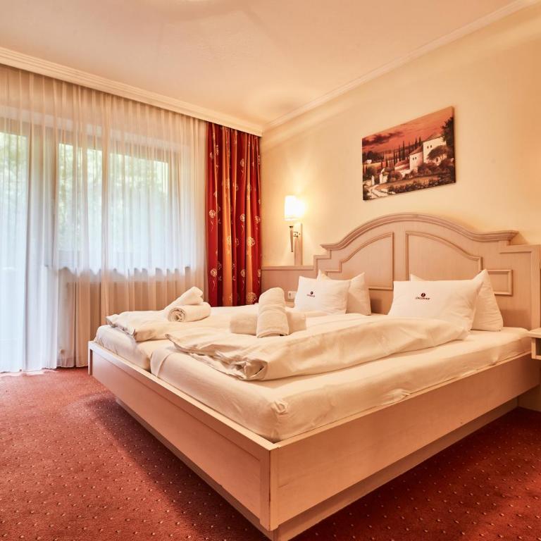 Hotel Jörglerhof - Doppelzimmer mit Balkon - 1