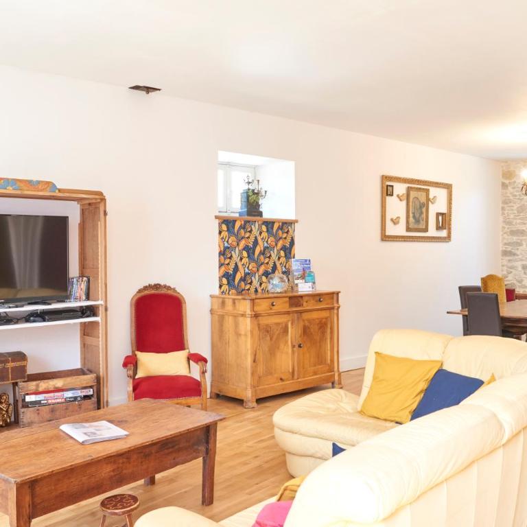 Domaine du Prieuré avec Piscine Ancien Couvent & Presbytère - Three-Bedroom Villa - 8