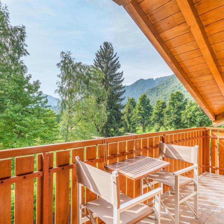 CROSINA HOLIDAY - Residence Toli - Appartamento con 2 Camere da Letto (5 Adulti) - 2