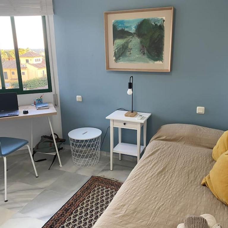 Piso muy moderno para 4 personas y una cuna a 7 min caminando a la playa, con aire, balcón con vistas y 2 piscinas - Apartamento de 2 dormitorios - 14