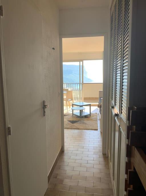 Studio rénové avec vue magique - Appartement - Vue sur Mer - 10