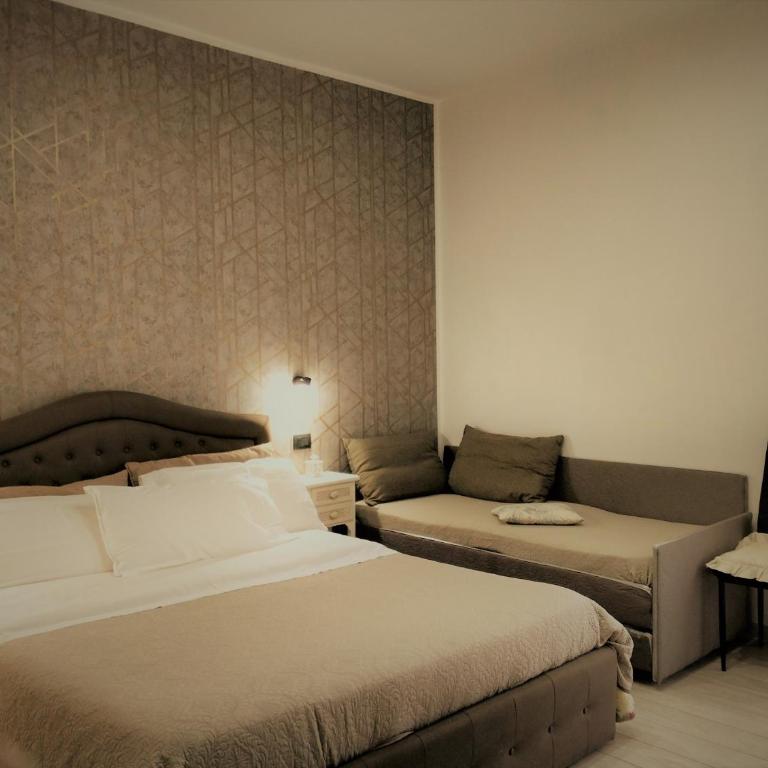 Pompei Domus Michaeli Bed & Breakfast - Camera Quadrupla con Balcone - 2