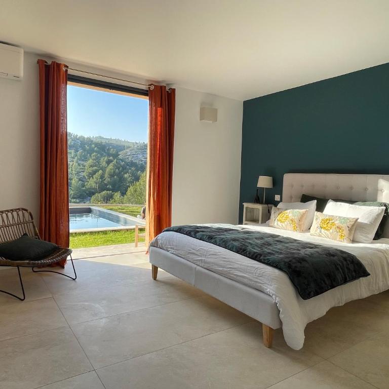 AQUARIUS IN CASSIS, Chambres d'Hôtes - Chambre Double - Vue sur Montagne - 1