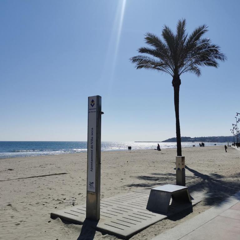 APARTAMENTO FAMILIAR a 100 mts de la Playa Reformado 2025 con WIFI - Two-Bedroom Apartment - 16