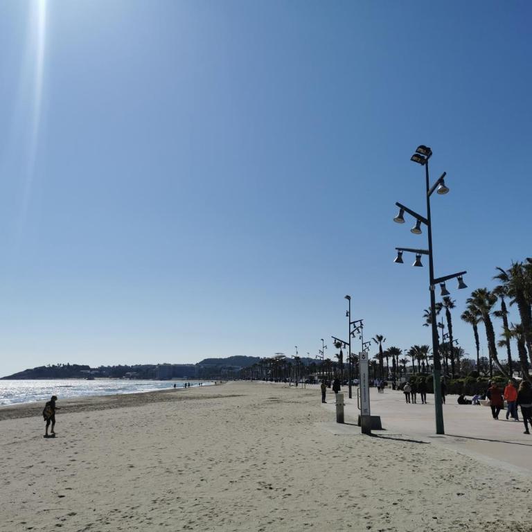 APARTAMENTO FAMILIAR a 100 mts de la Playa Reformado 2025 con WIFI - Two-Bedroom Apartment - 17