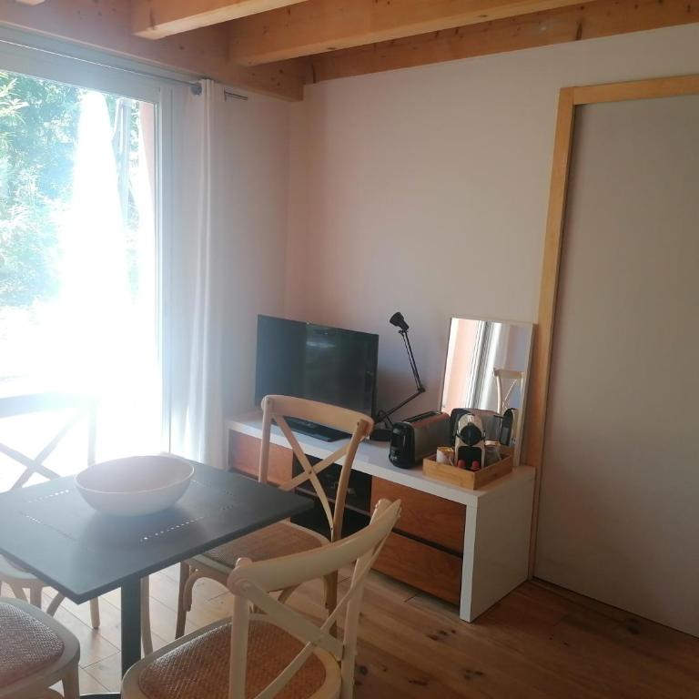 Gîte 4 personnes vue sur les pins proche de la Dune du Pilat, entre lac, Bassin et plages océanes - Maison 1 Chambre - 12