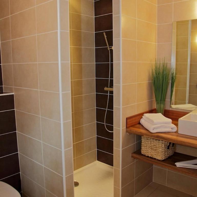 Les Olivades - Chambre Double ou Lits Jumeaux Supérieure - 11