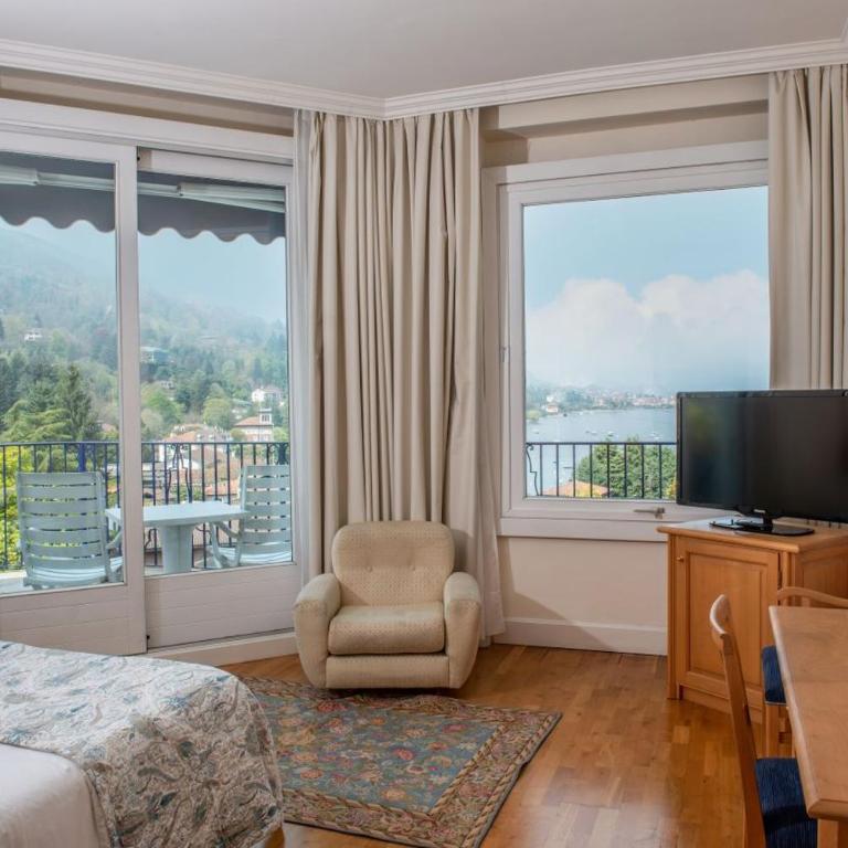 Hotel Royal - Camera Deluxe Matrimoniale/Doppia con Letti Singoli con Vista Lago - 5