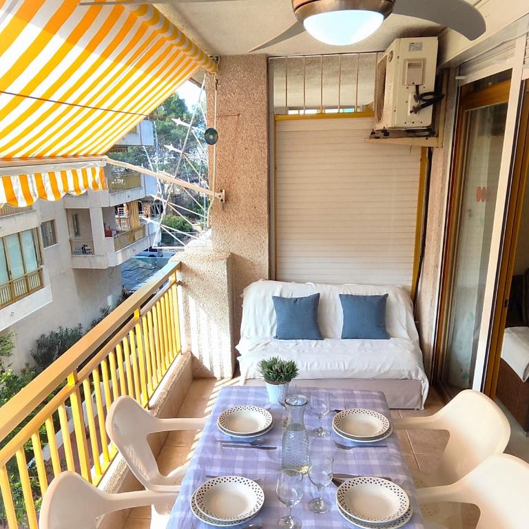 Luminoso apartamento en SALOU con PISCINA, TERRAZA y PARQUE INFANTIL IDEAL FAMILIAS - Apartamento con vistas a la piscina - 50