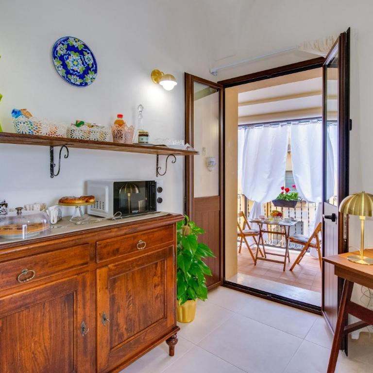 L'Antro di Dedalo - Deluxe Double Room with Balcony - 9