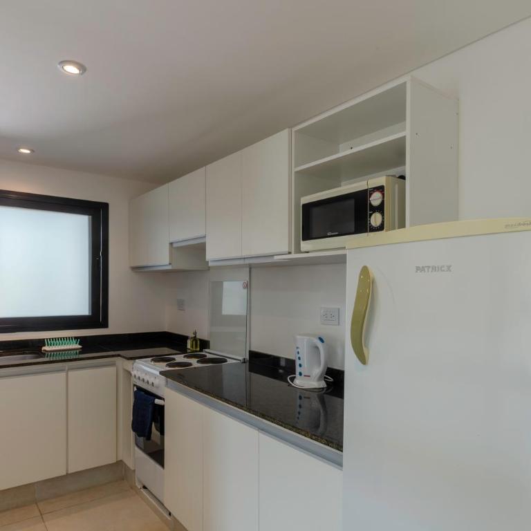 Departamento amplio en Salta - Apartamento de 2 dormitorios con balcón - 10