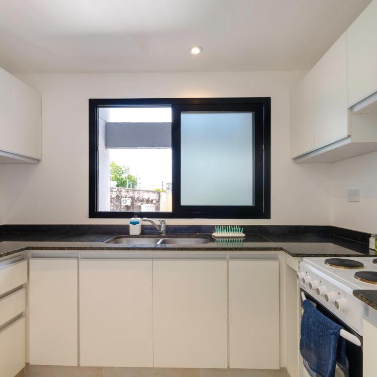 Departamento amplio en Salta - Apartamento de 2 dormitorios con balcón - 11