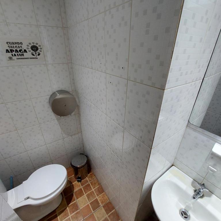 Umantü Hostel - Family Room with exclusive In front bathroom (not into the room) - 5