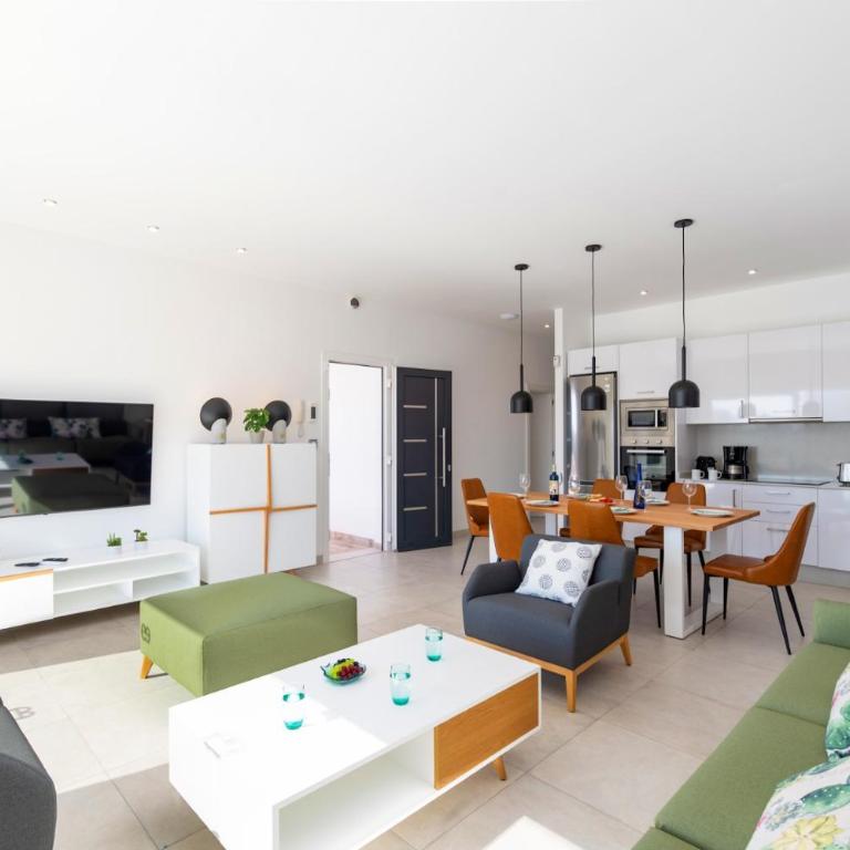 Villa Malvasia by Villa Plus - Villa - 4
