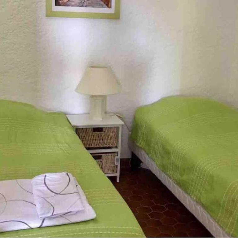 Côte d’azur: Charmante villa, vue mer, piscine,clim,calme 8/10 personnes - Villa - 16