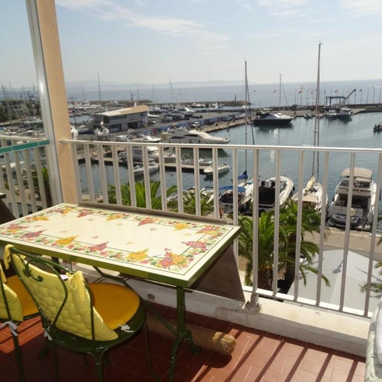 Studio à Hyères Port avec loggia et parking - FR-1-335-187 - Monolocale - 1