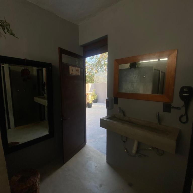 Ariché Valladolid Hotel & Hostal - Litera en habitación compartida mixta - 5
